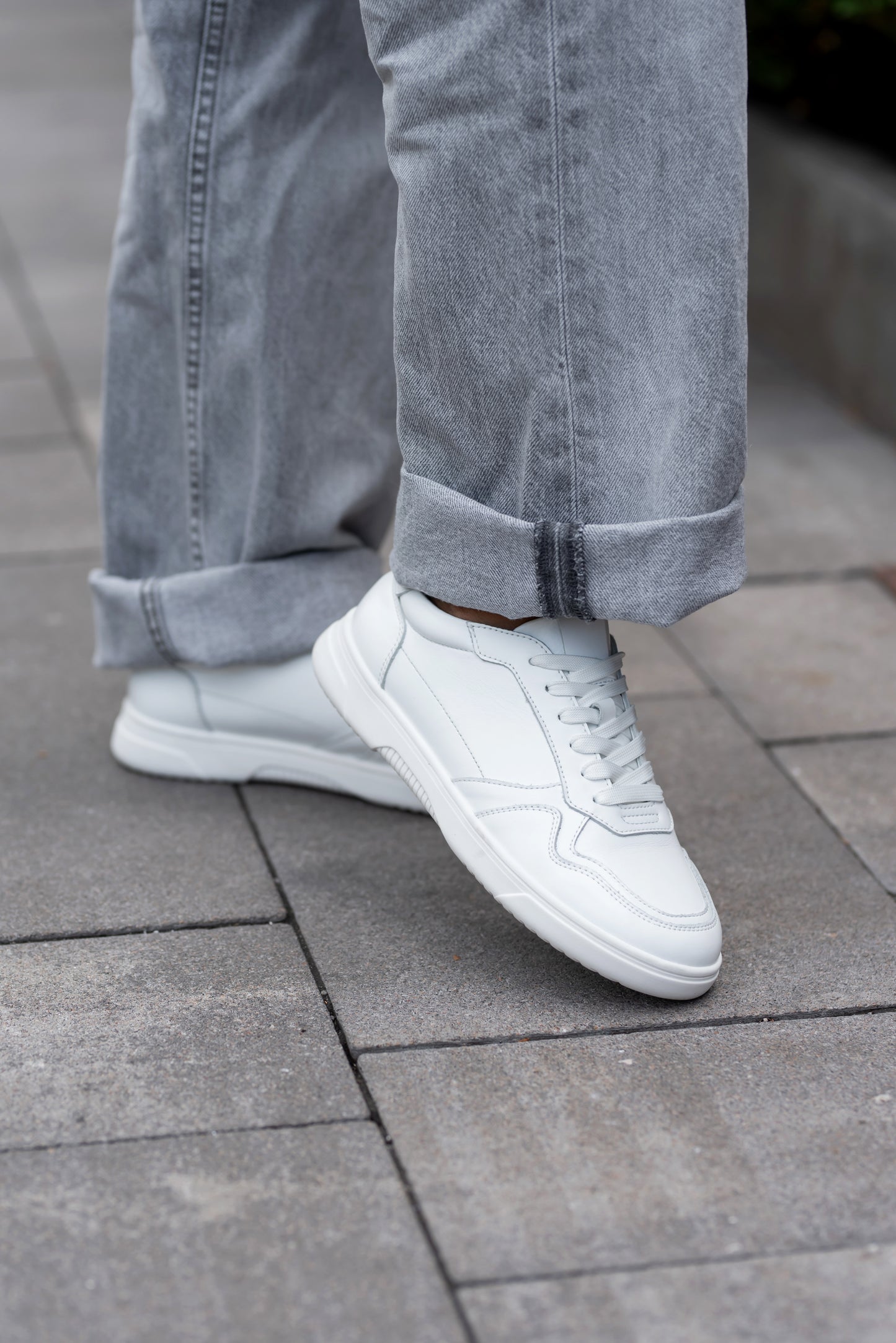 Women’s Black Anatomical Leather Sneakers