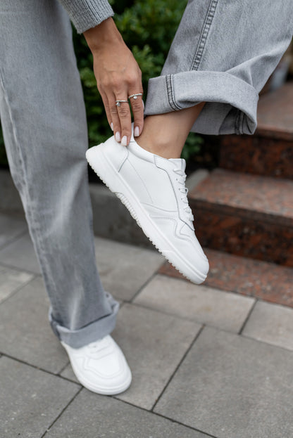 Women’s Black Anatomical Leather Sneakers