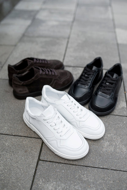 Women’s Black Anatomical Leather Sneakers