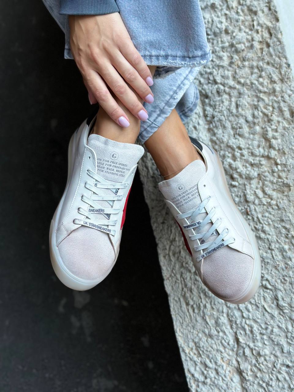 Women’s Beige & Black Leather and Suede Sneakers – Model 9418-1