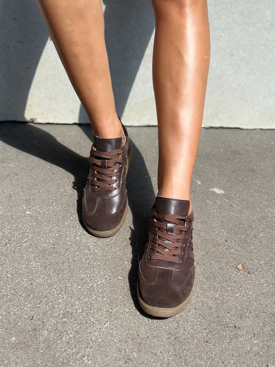 Women’s Chocolate Leather Sneakers with Suede Stripes – Model 6300-9